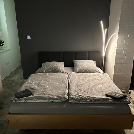 Ubernachtungsmoglichkeit Und Monteurzimmer Apartamento Hamdorf Exterior foto